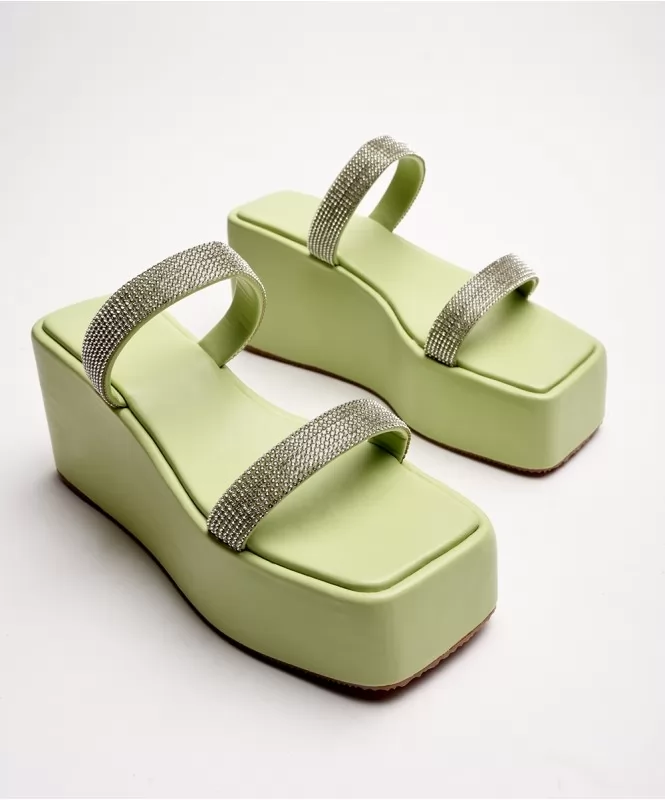 The chic walk lime green wedge 