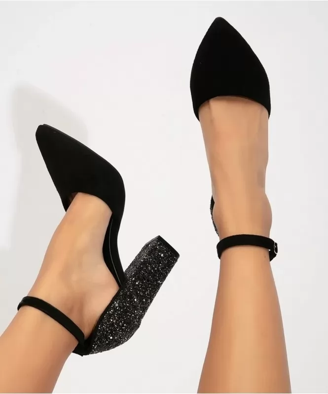 Pretty black shimmer heels 