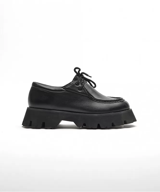 Black detailed lace-up EVA wallabee