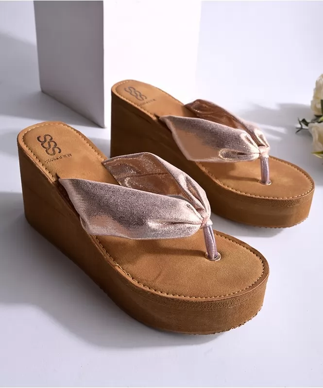 Street style store wedges hotsell