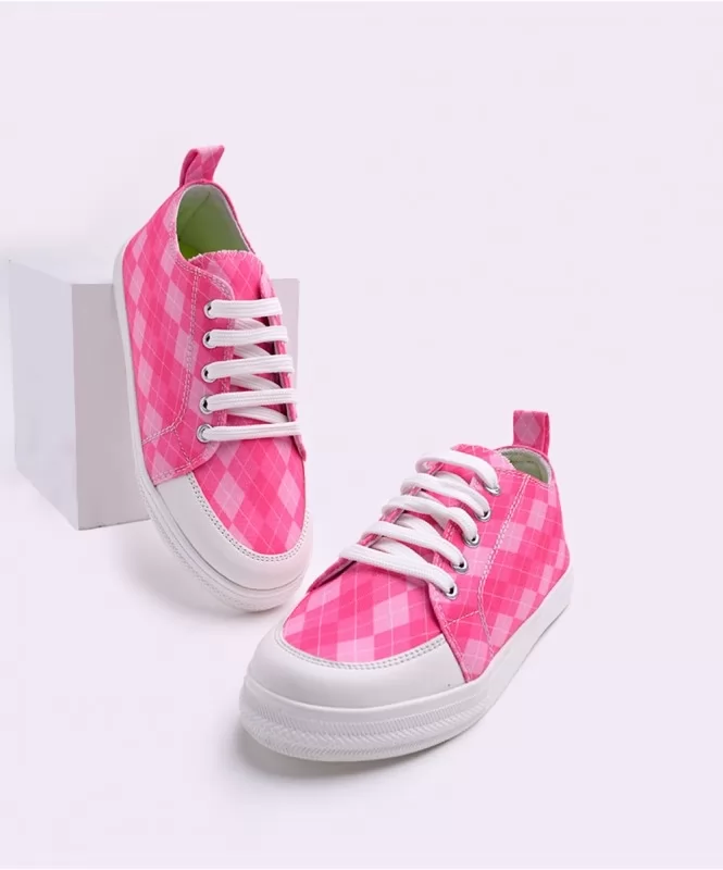 Sss online shopping sneakers hotsell