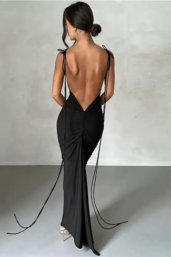  BACKLESS MAXI DRESS IN BLACK