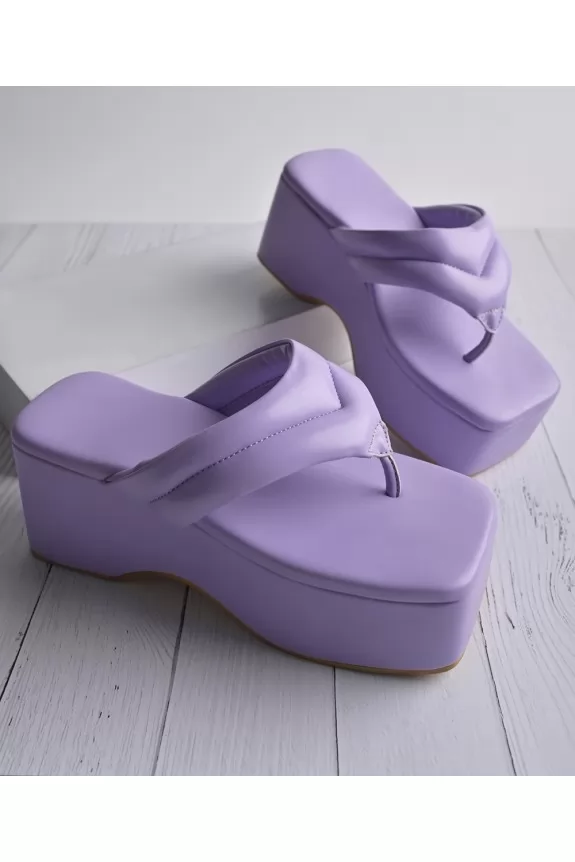 Lavender quilted wedge 