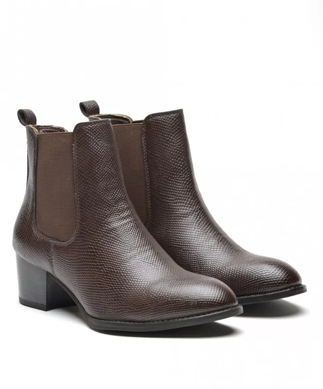 Embossed brown chelsea boots 