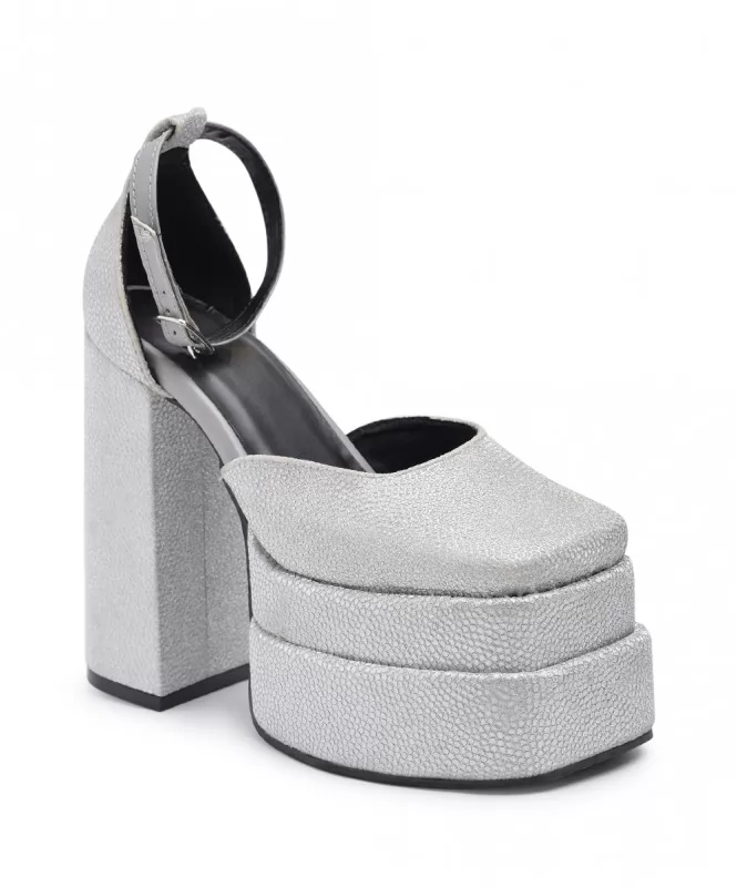 Ladies black platform shoes 2025