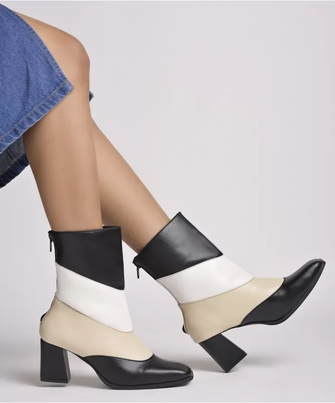 Colour block boots 2025