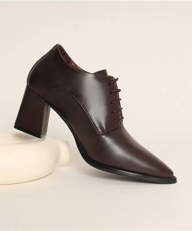 The Classic Dark Brown Derby