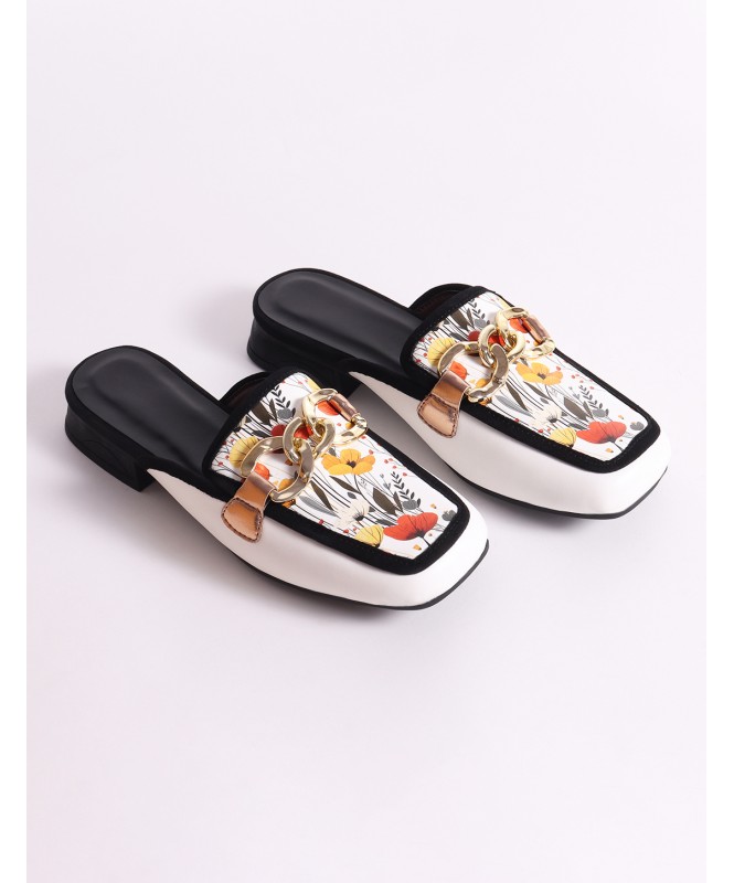 Minimalist Floral Printed Loafers